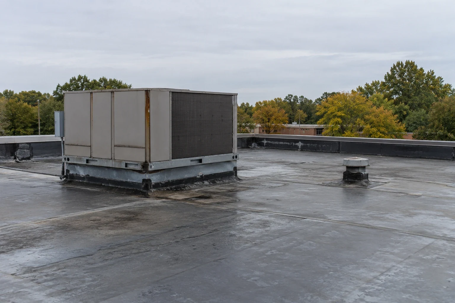Roofing for Logistics and 3PL Operators in Rockford, IL Roofing for Logistics and 3PL Operators in Rockford, IL